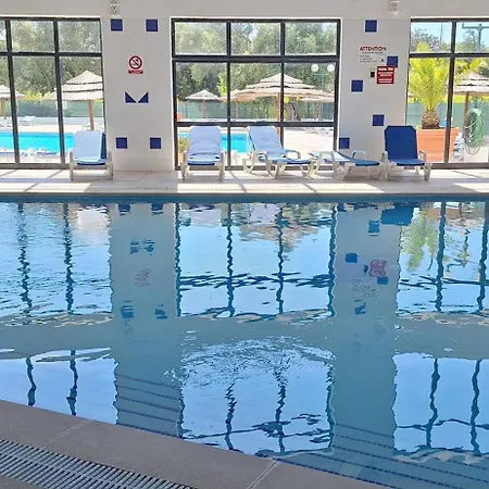 Endless Summer-with Pool Албуфейра